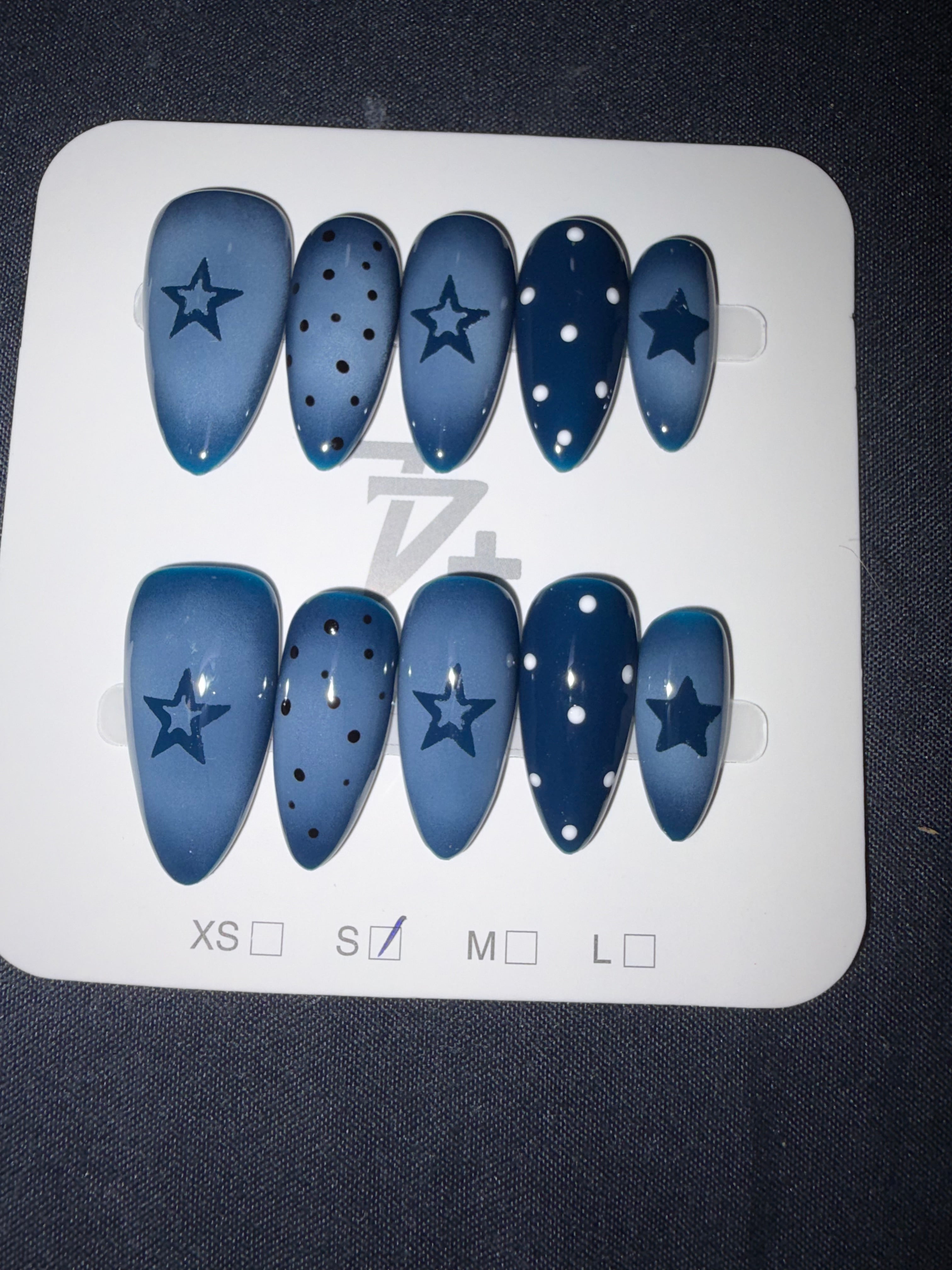 77 blue star press on nails