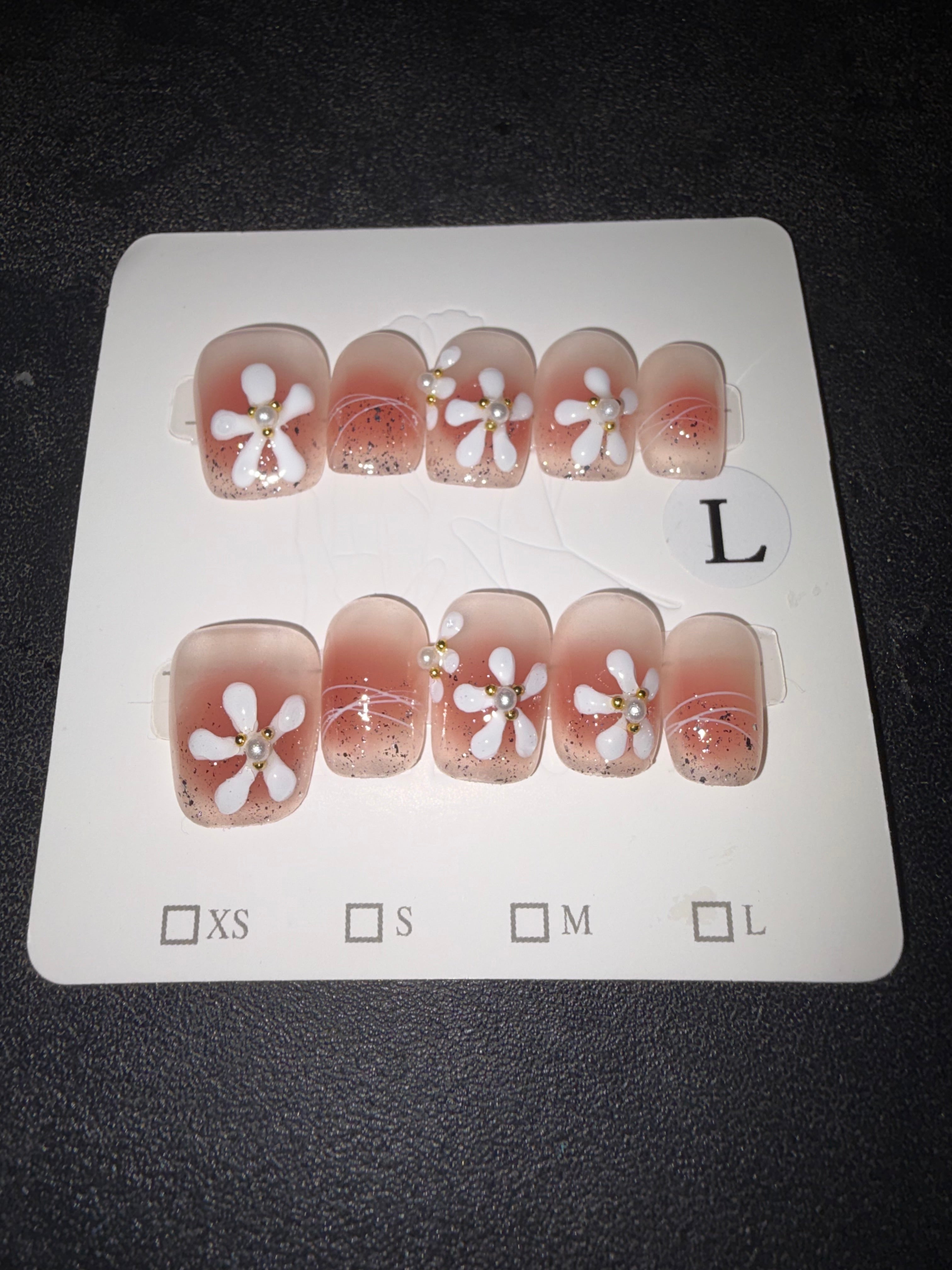 Nude ombré floral white press on nails