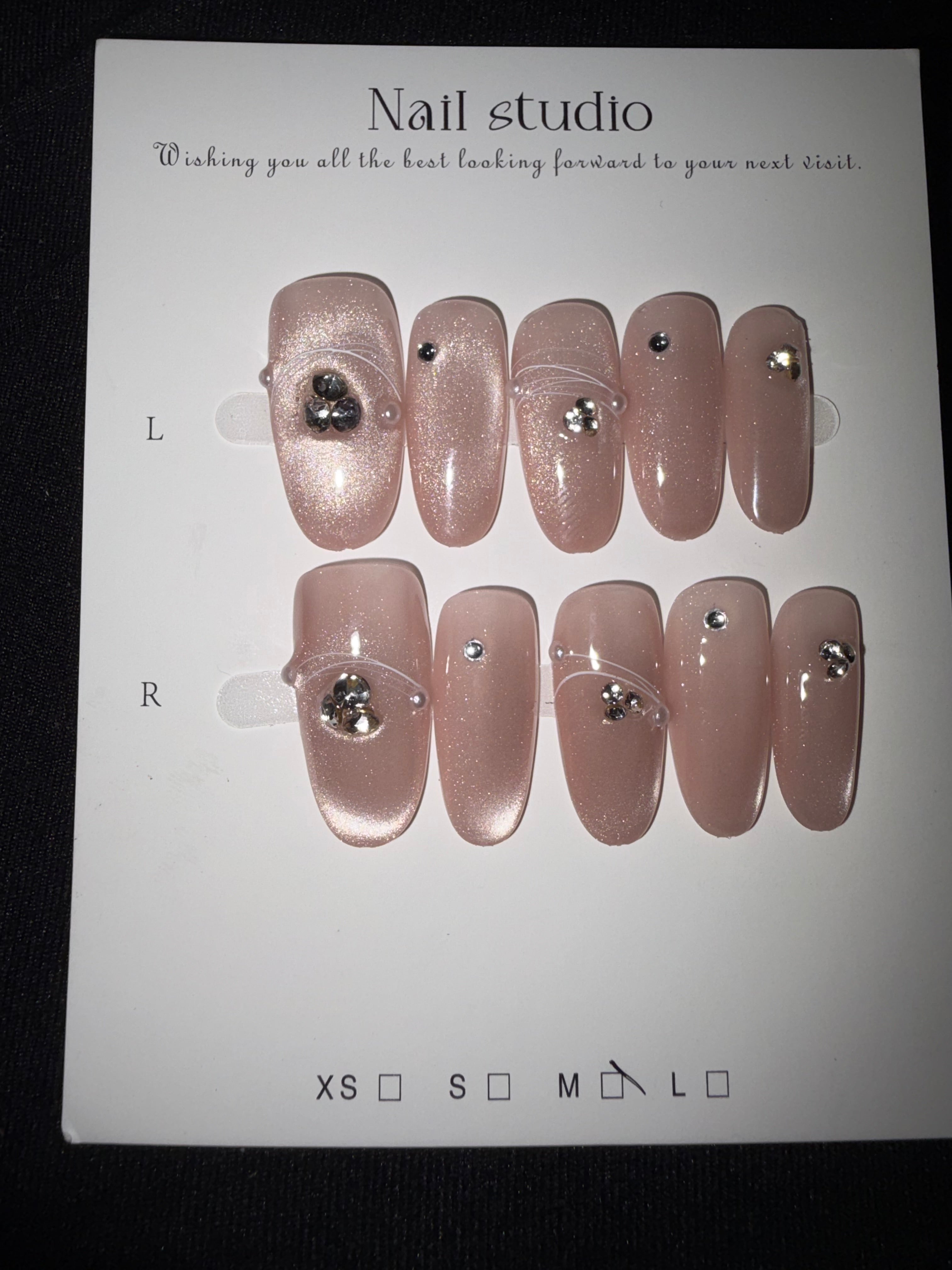 Oval nude cateye press on nails