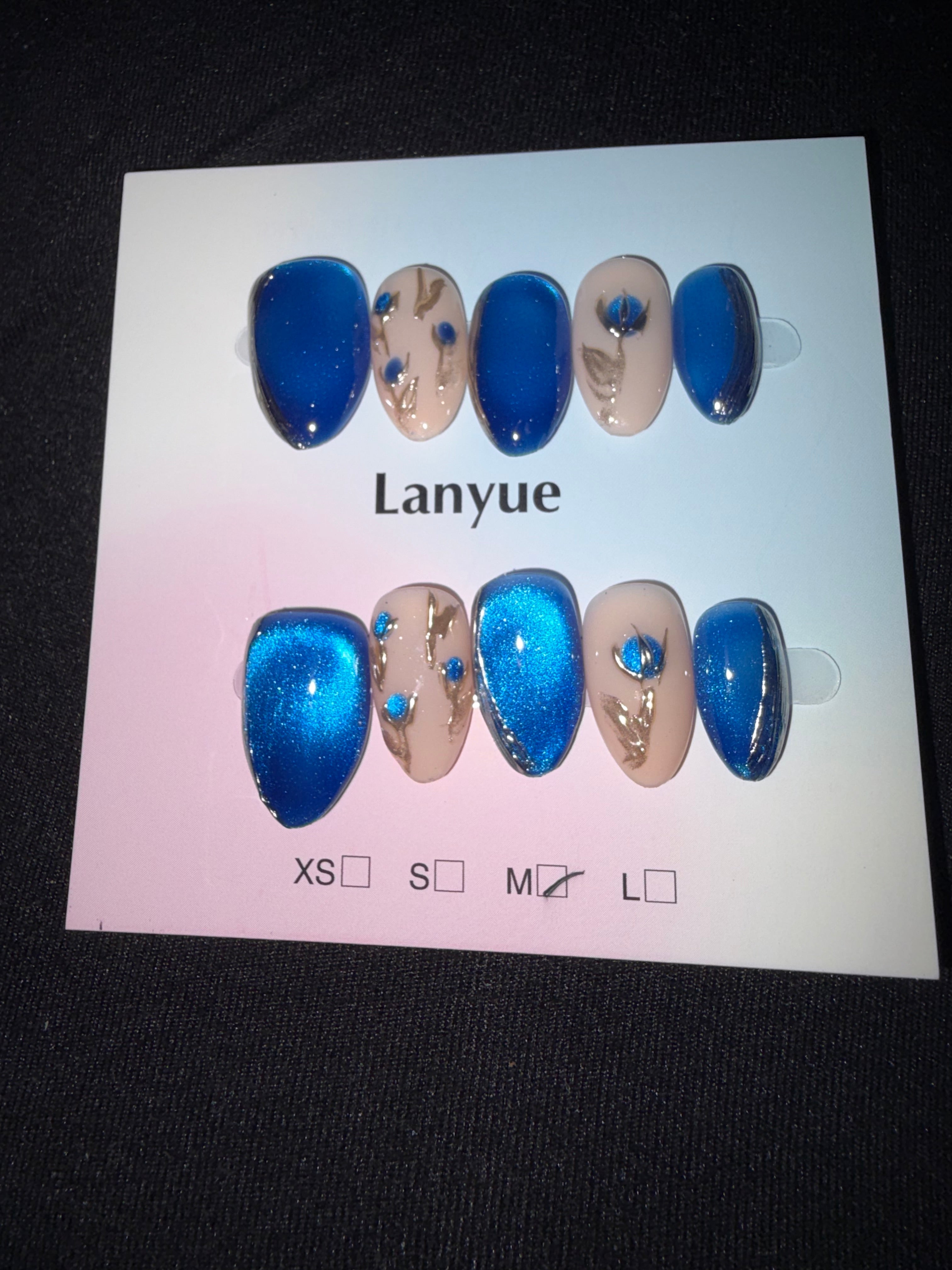 Blue cateye flower press on nails