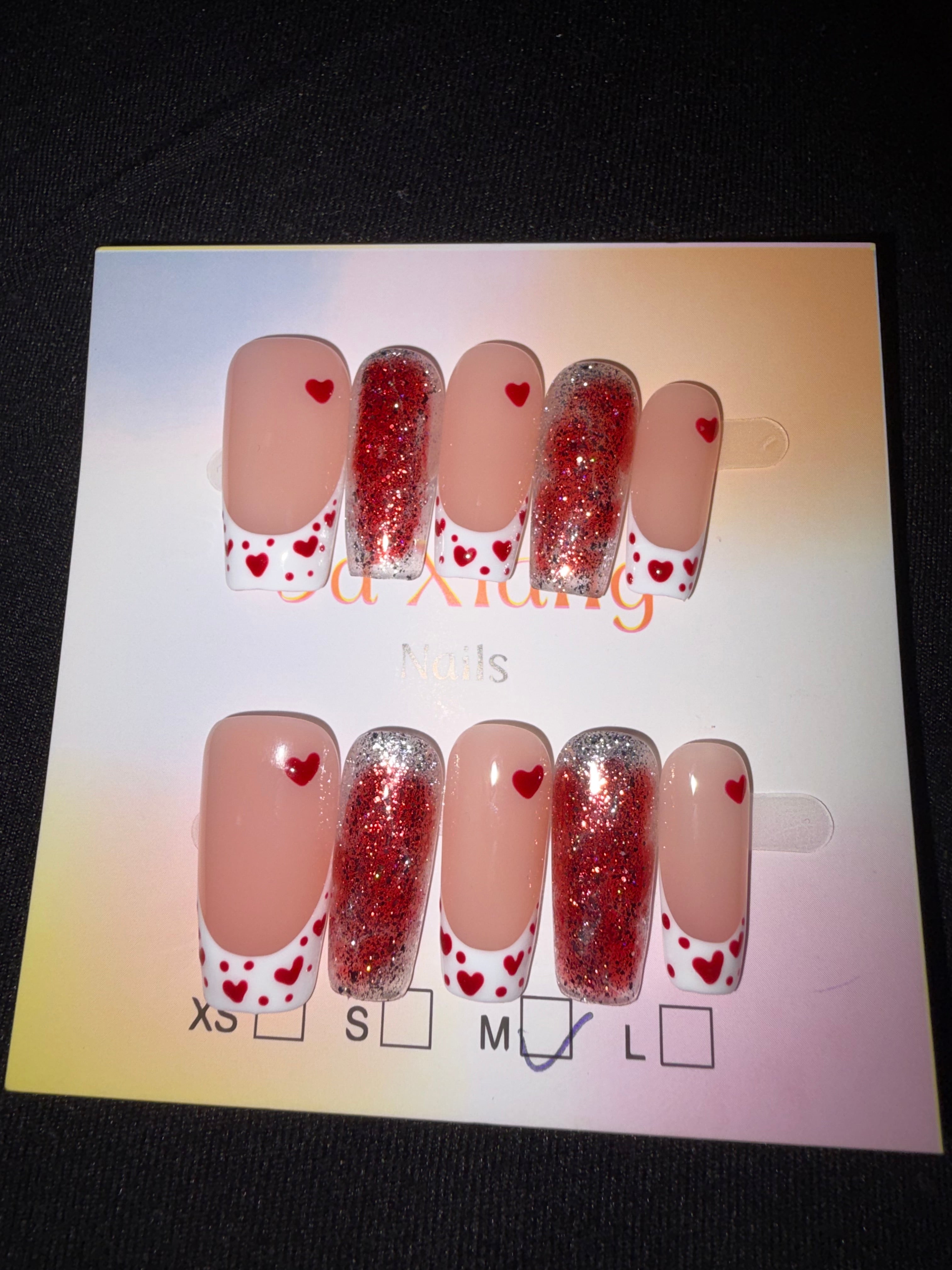Glitter hearts press on nails