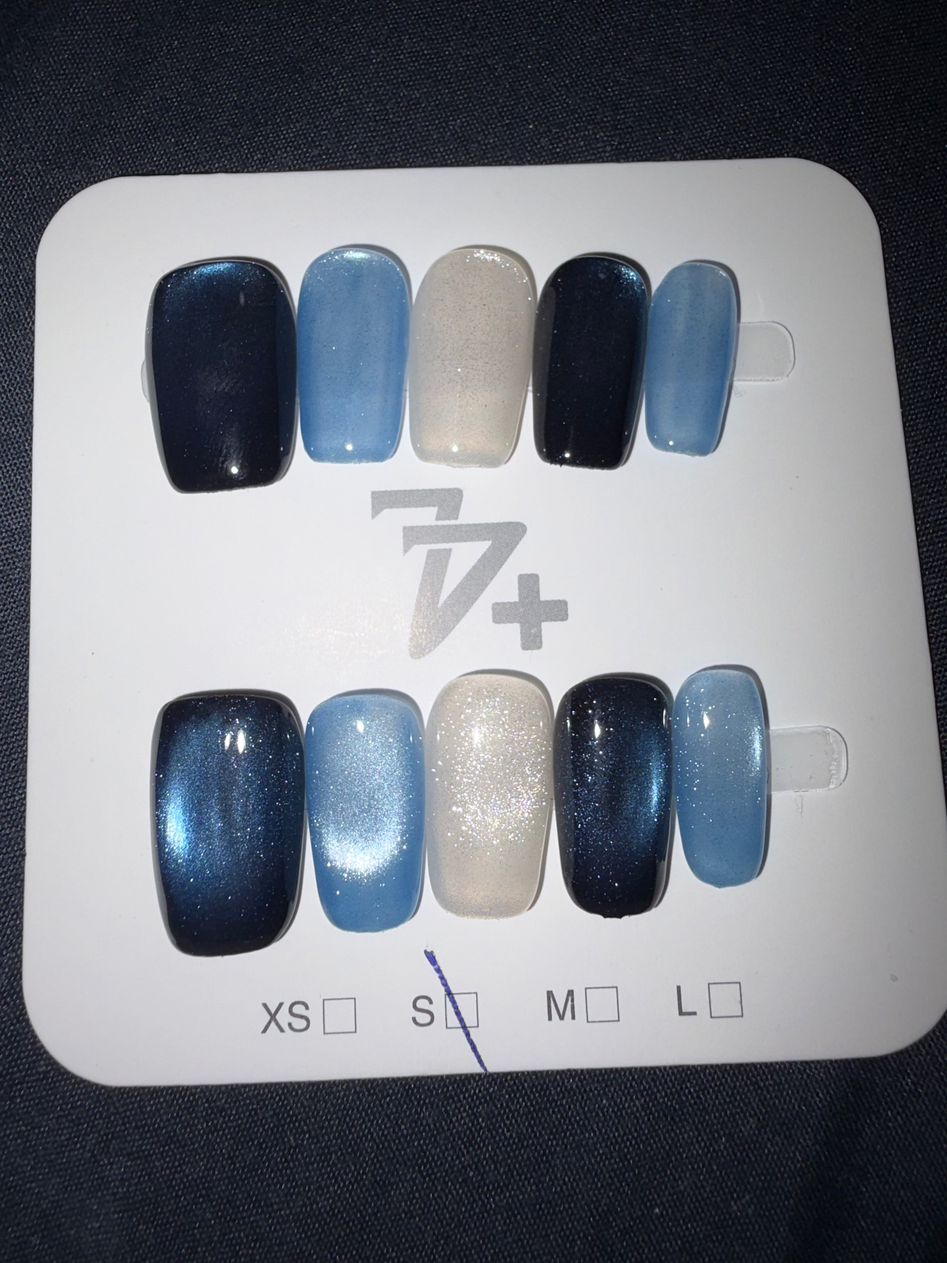 77 blue hues press on nails